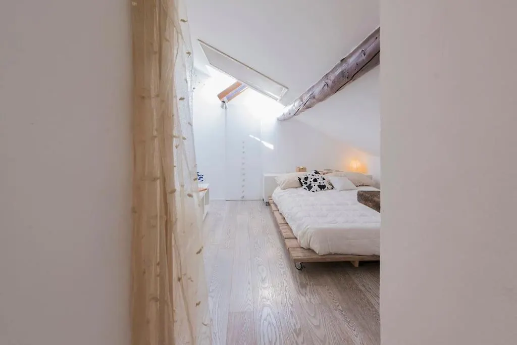 Appartamento Design&Terrazzo A 5 Min Dal Centro - Laura'S House Milano